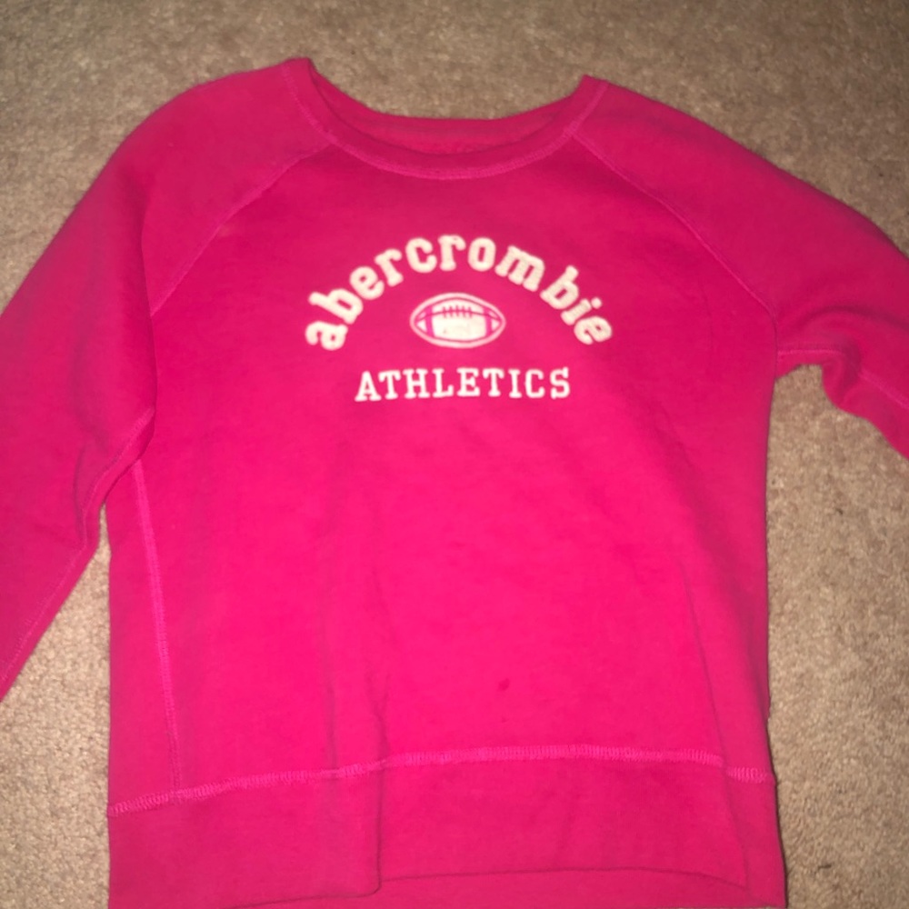 Really cute and bright pink ambercrombie sweater